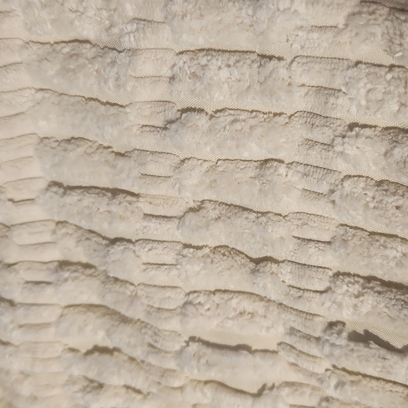 Throw Pillow Covers Pack of 2 Pom-pom Soft Boho Striped  Modern Farmhouse‎ cream - Picture 4 of 5